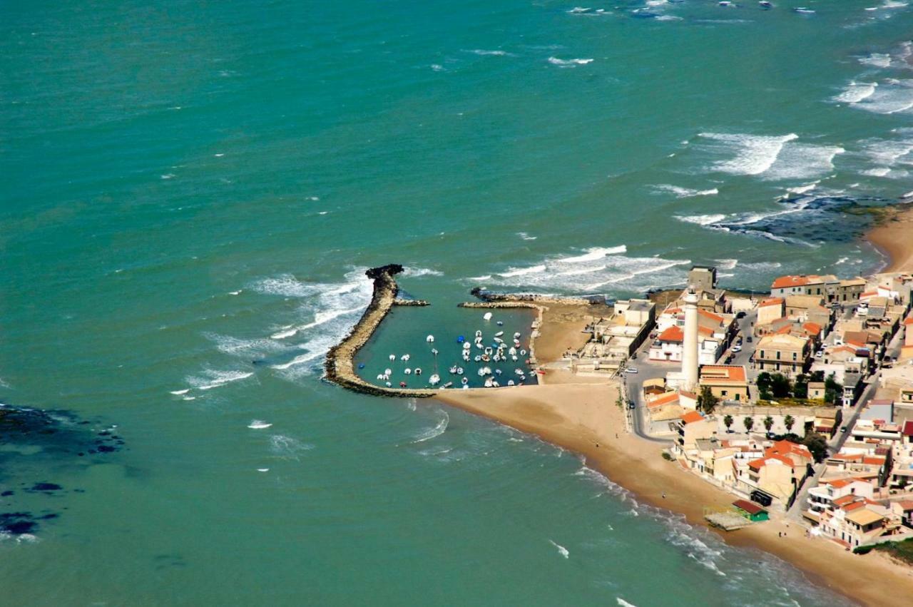 Вілла Marinella Di Montalbano Пунта-Секка Екстер'єр фото